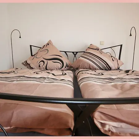 Double Two Homestay szállás