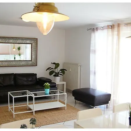 Double Two Homestay szállás