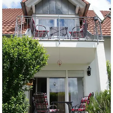 Double Two Homestay *